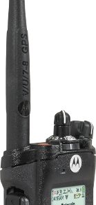 Rádio portátil multifaixas APX™ 8000